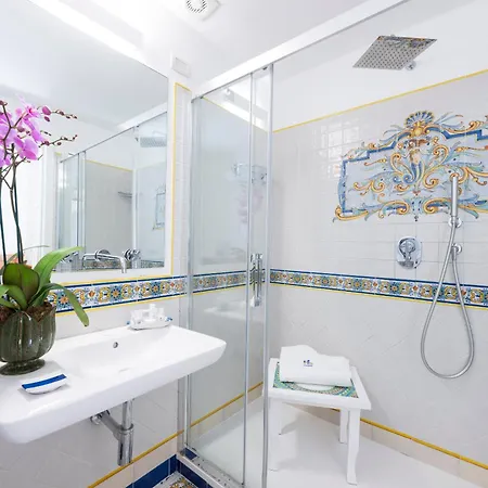 Residenza Luce 3*